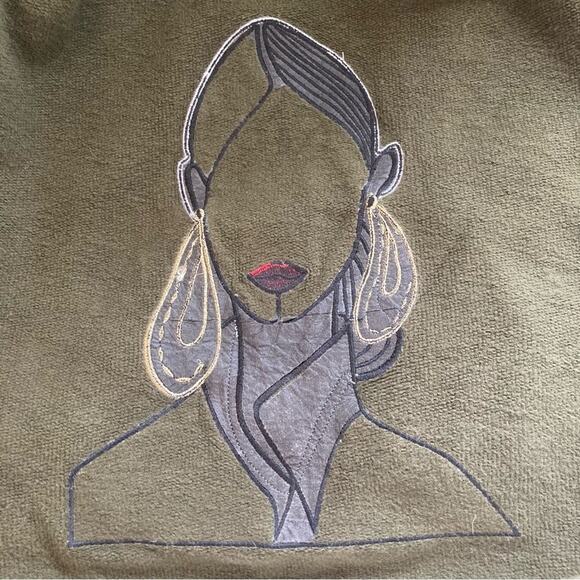 ZARA Graphic Crewneck Sweatshirt, quilted emrboidery, olive green, Size Small - Picture 7 of 7